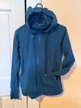 Altheta Zipup Hoodie